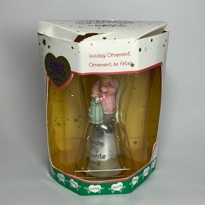 Dated 2003 Precious Moments
You're My Favorite Friend 2006 Bell
Ornament